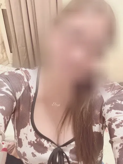 Alena, 39