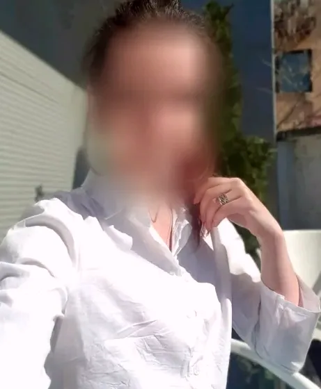 Carina, 32