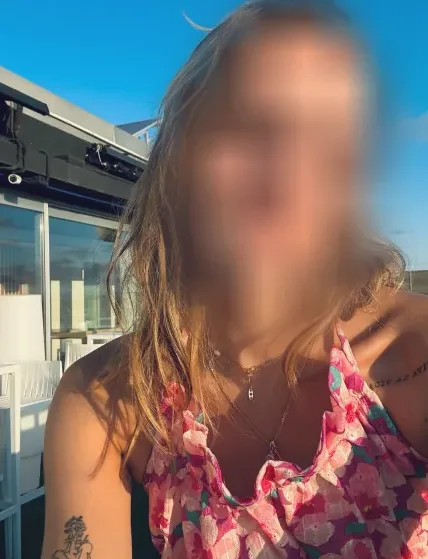 Carla, 29