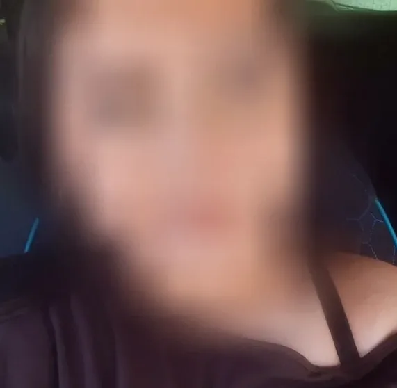 Celina, 18