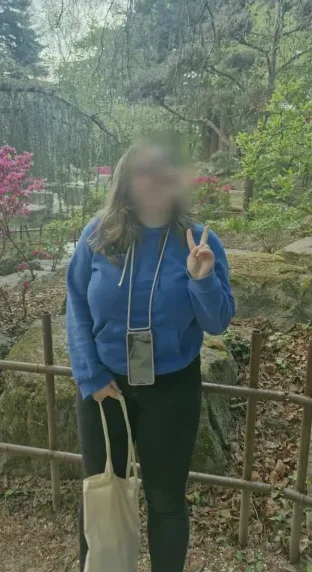 Claudia, 26