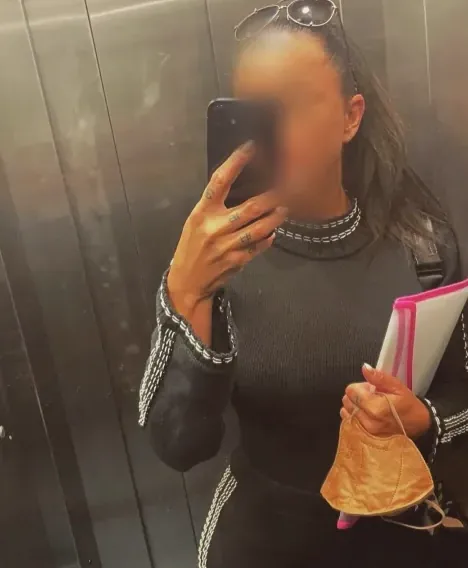 Jacqueline, 39