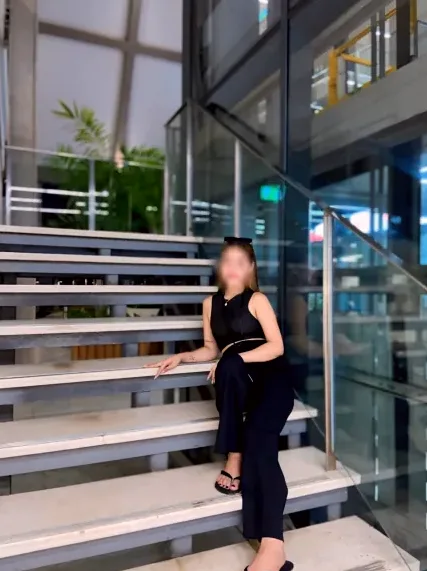 Juliane, 23