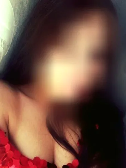 Juliane, 30