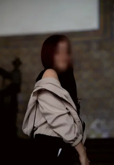 Klara, 26