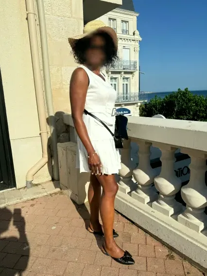 Leyla, 36