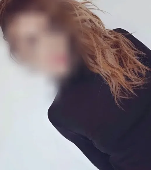 Lucia, 28