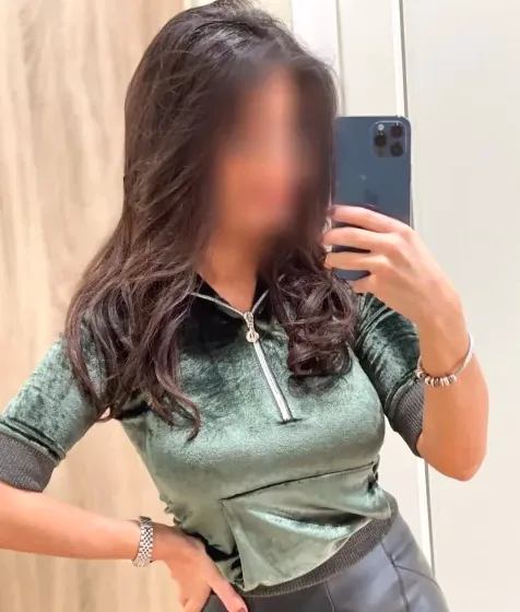 Maren, 28