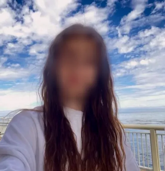 Merve, 27