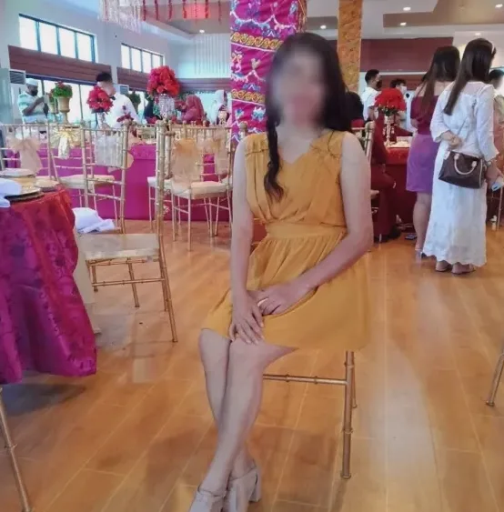 Neele, 34