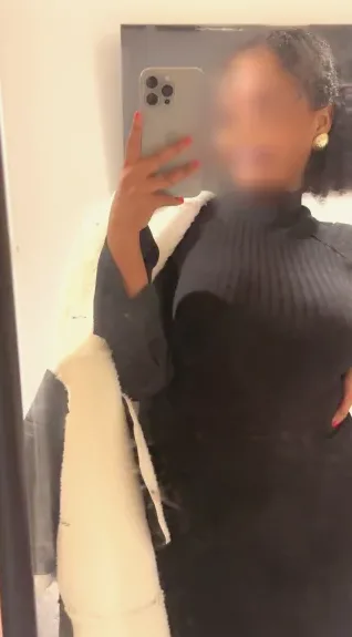 Rebecca, 25