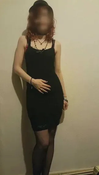 Sandra, 35