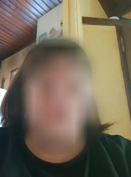 Vivien, 39