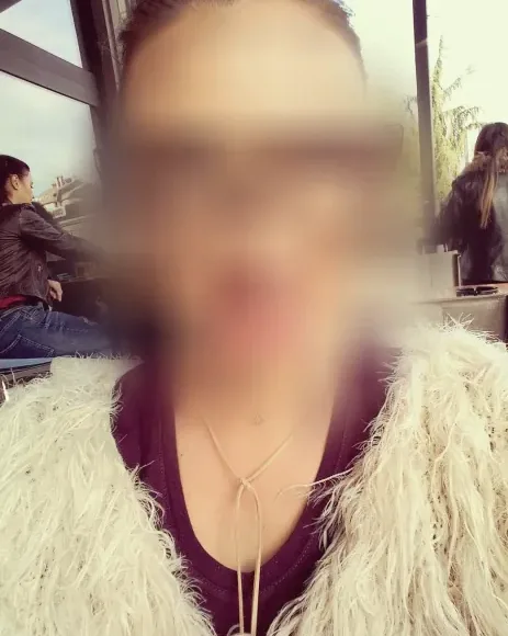 Vivien, 35